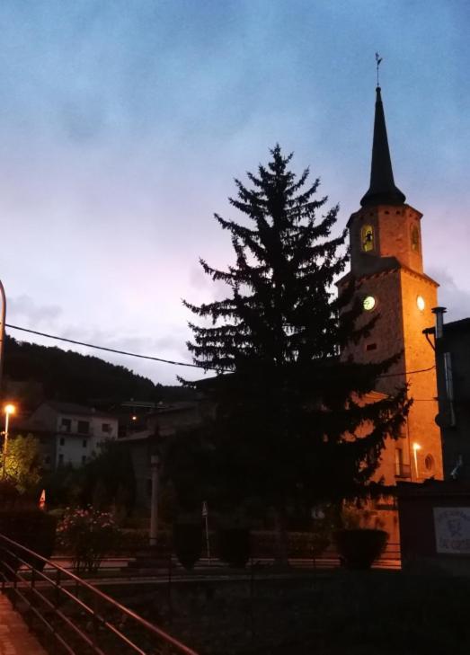 Apartament Turistic Campdevánol エクステリア 写真