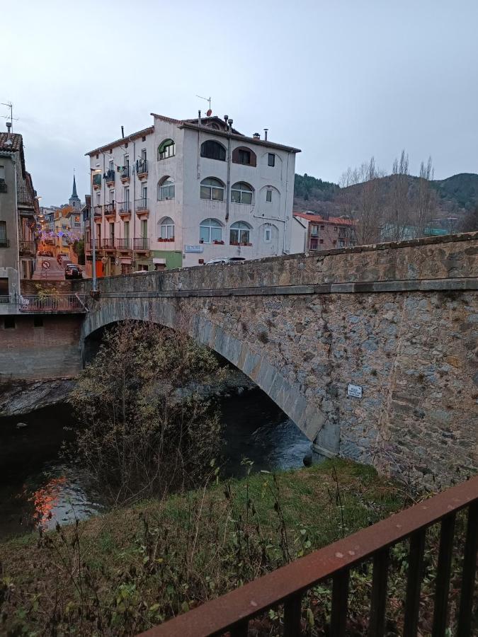 Apartament Turistic Campdevánol エクステリア 写真